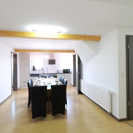 Papa Aparthotel