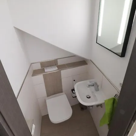 Papa Aparthotel 3*
